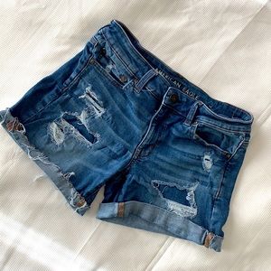 American Eagle MIDI distressed Jean Shorts Size 6